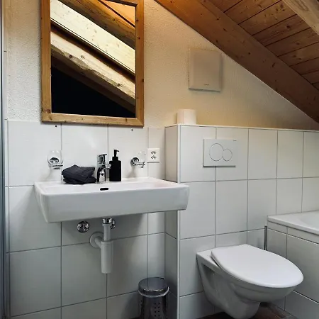 Standard 4 - Private Bathroom - Heiti 3*