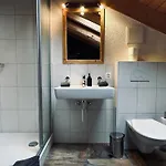 Panzió Standard 4 - Private Bathroom - Heiti