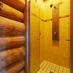 Standard 4 - Private Bathroom - Heiti Gsteig